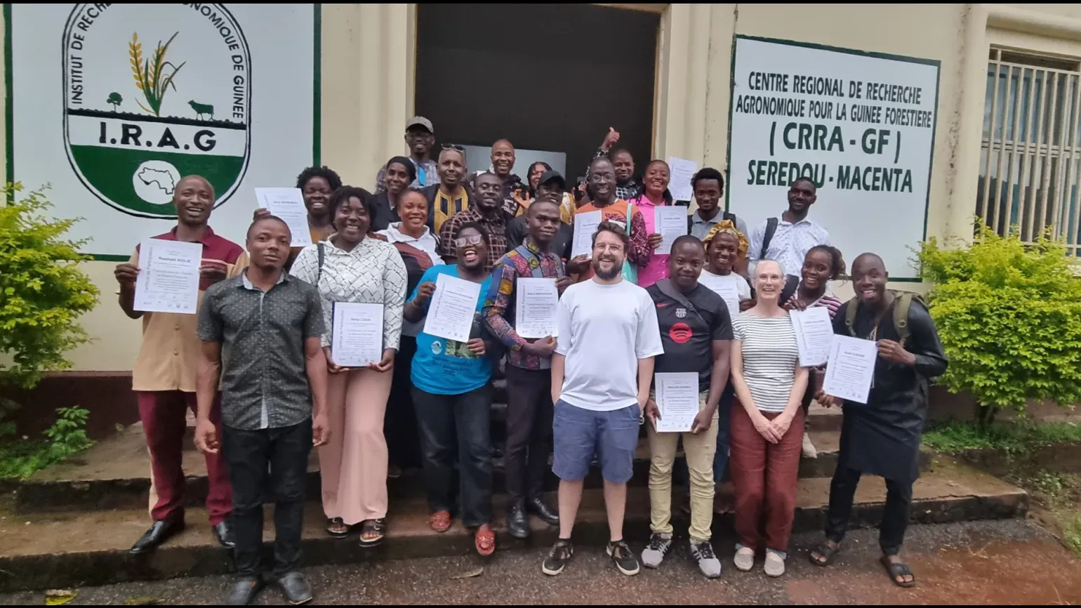 Group photo of participants of a Plant Identification course in Seredou 2025