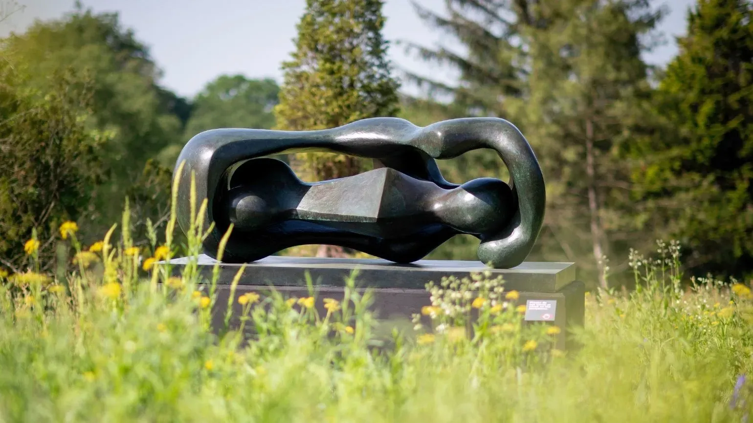 Henry Moore, Reclining Connected Forms, 1969