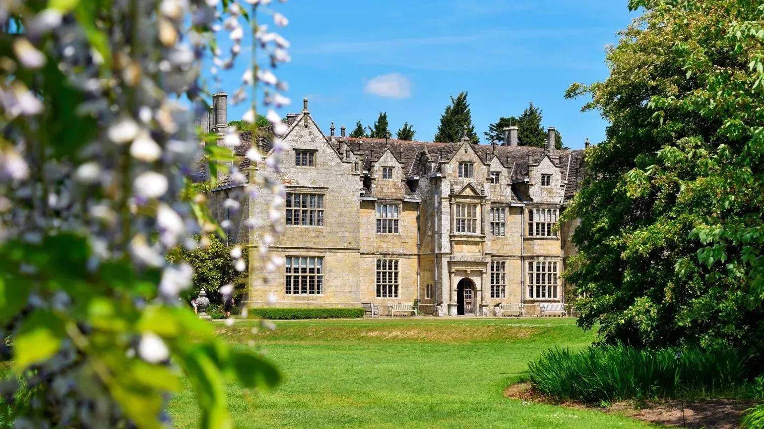 Wakehurst Mansion