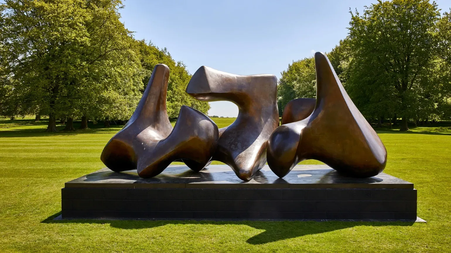 Image of the abstract bronze sculpture Three Piece Sculpture Vertebrae by Henry Moore, completed 1968–69.